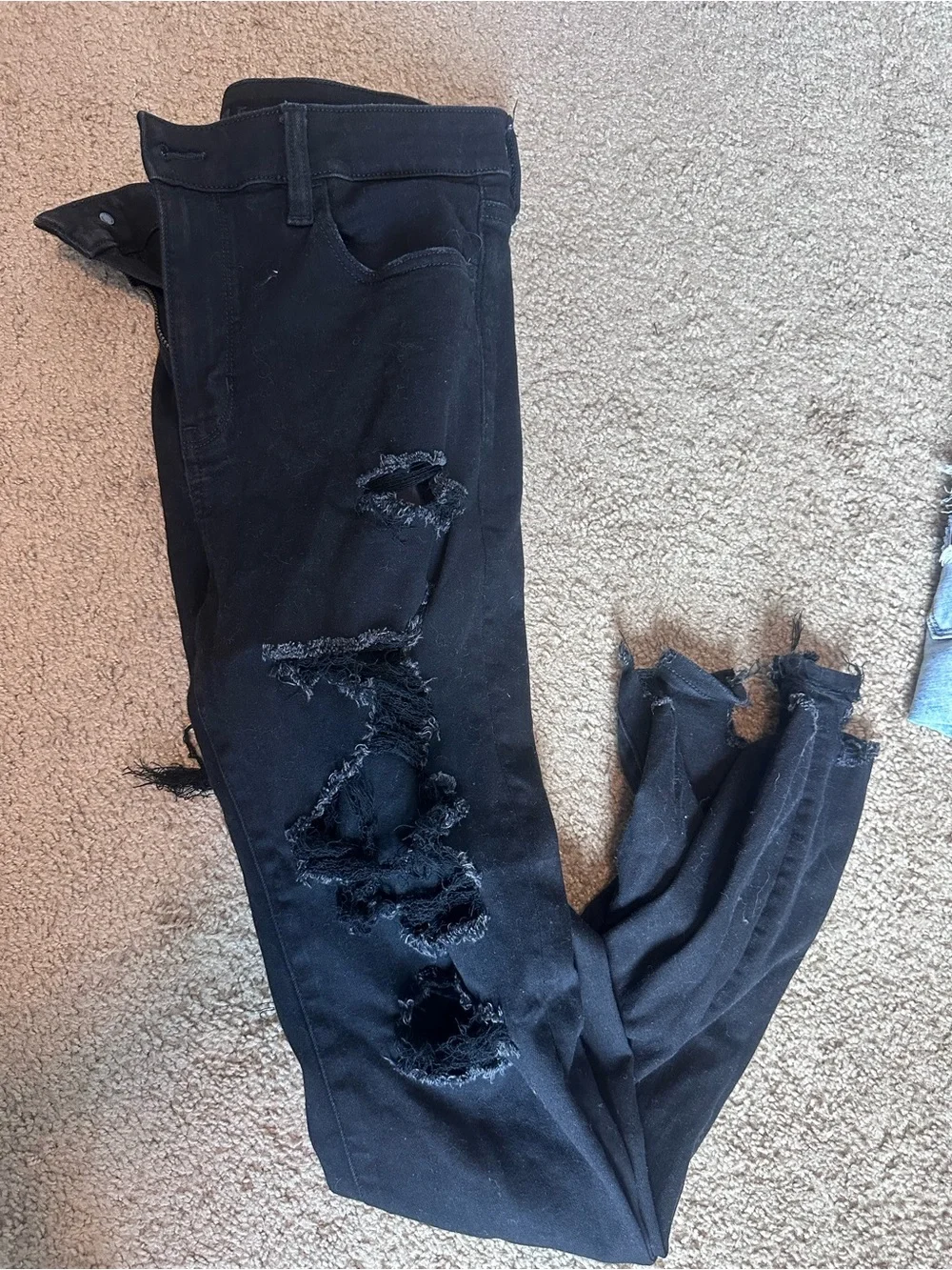 American Eagle Outfitters Black Distressed Women’s Jeggings